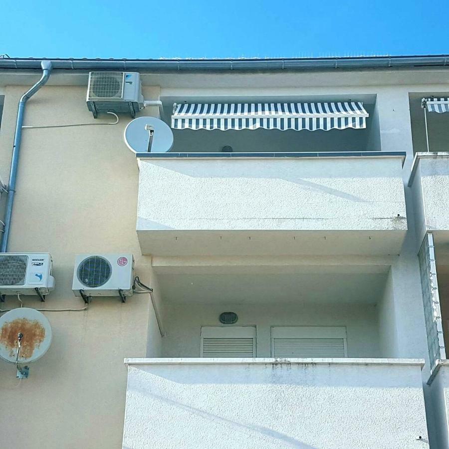Apartment Alice Pola Esterno foto