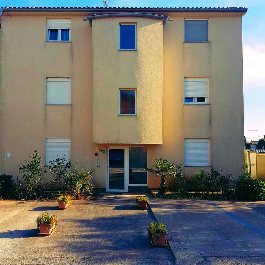 Apartment Alice Pola Esterno foto