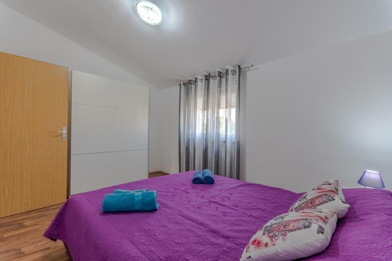 Apartment Alice Pola Esterno foto